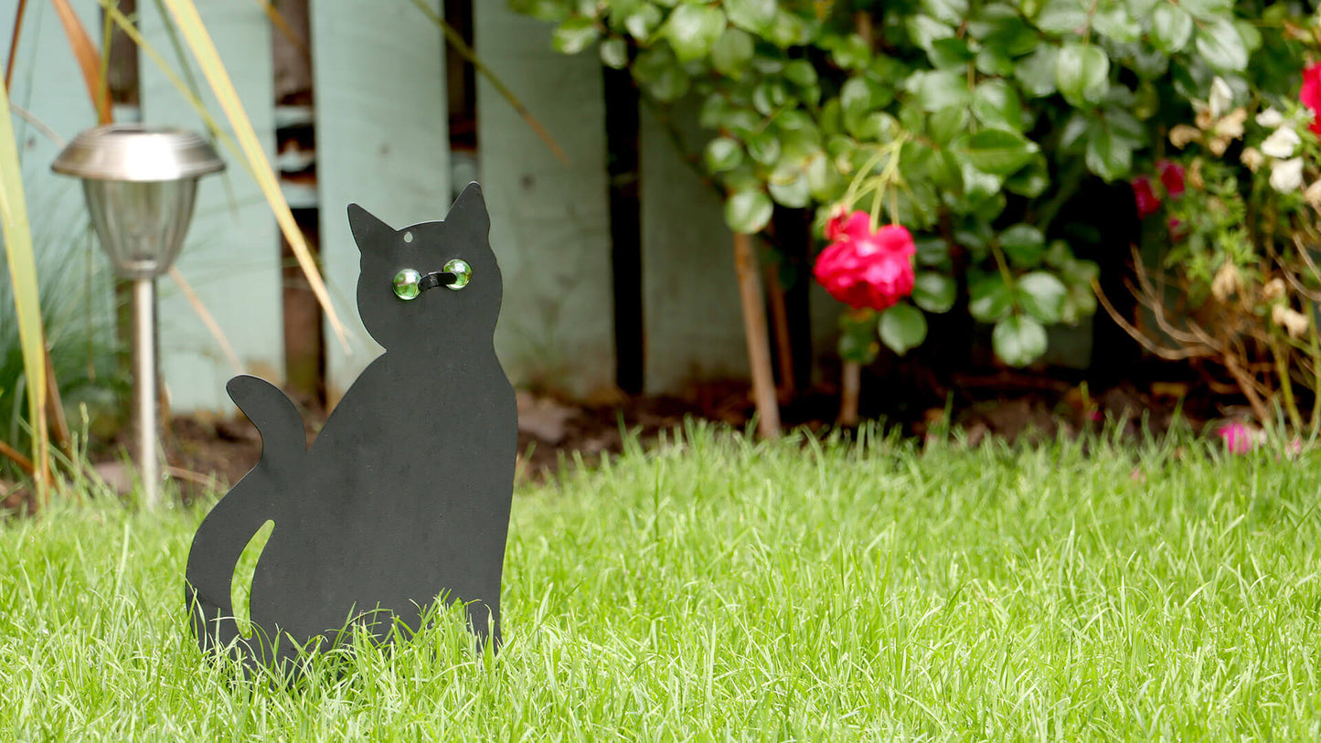 Black Cat Silhouette For Garden | Cat With Scary Eyes - DIVCHI
