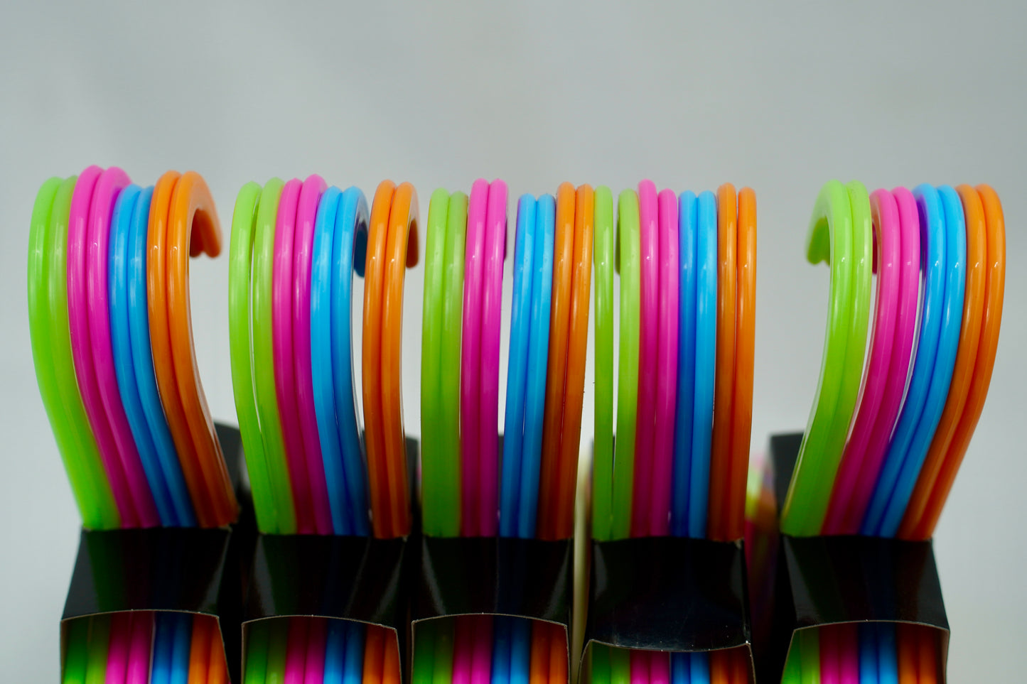 Multi Clothes Hangers | Plastic Hangers For Clothes - DIVCHI