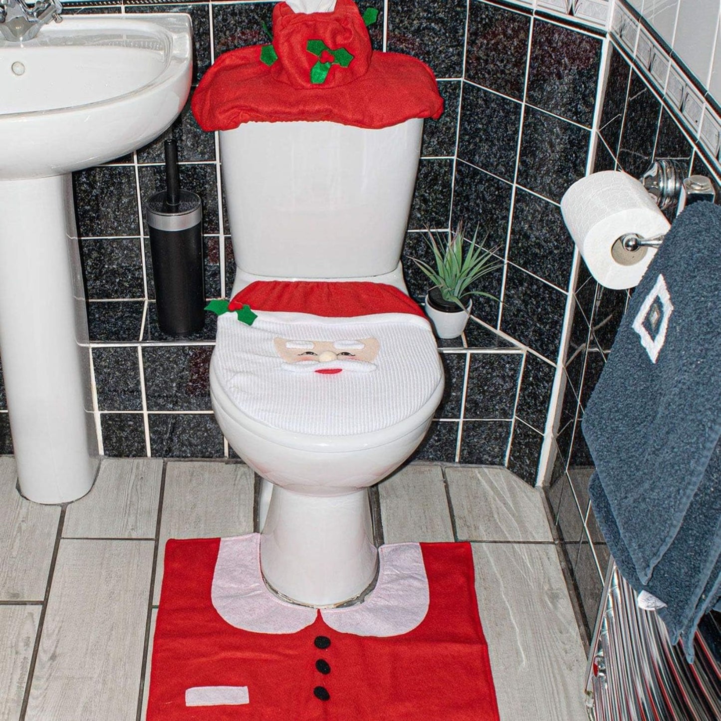 DIVCHI 3-Piece Christmas Toilet Seat Cover Set – Santa Claus Bathroom Decoration with Non-Slip Rug & Tank Lid Cover – Holiday Flannel Bathroom Set for Xmas Party Home Décor