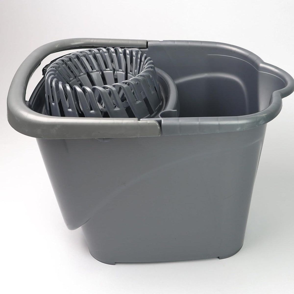 Wringer Mop Bucket Lightweight & Portable Floor Mess-Free Pouring - DIVCHI